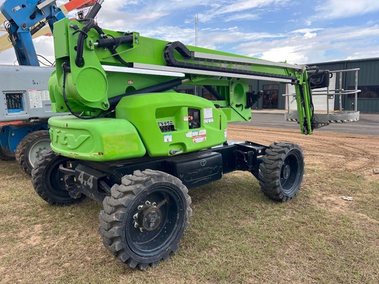 nifty-sp64d-4x4-mk2-telescopic/scissor-man-lift-image-3
