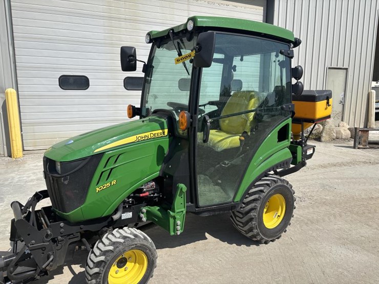 john-deere-1025-image-7