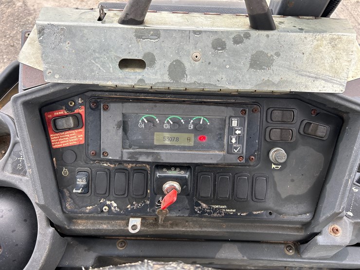 deere-310sg-image-21