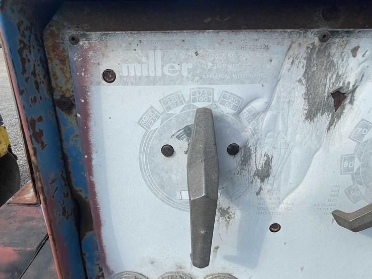 #8619-•-miller-big-40-welder-(aps)-image-25