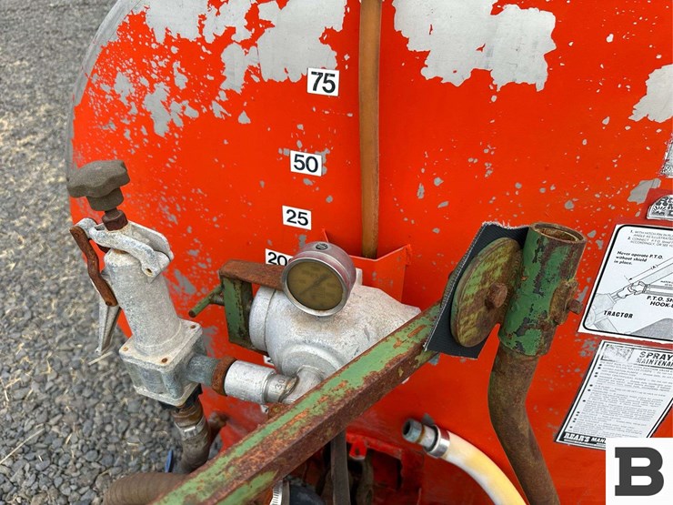 rears-300-gallon-orchard-sprayer-image-19