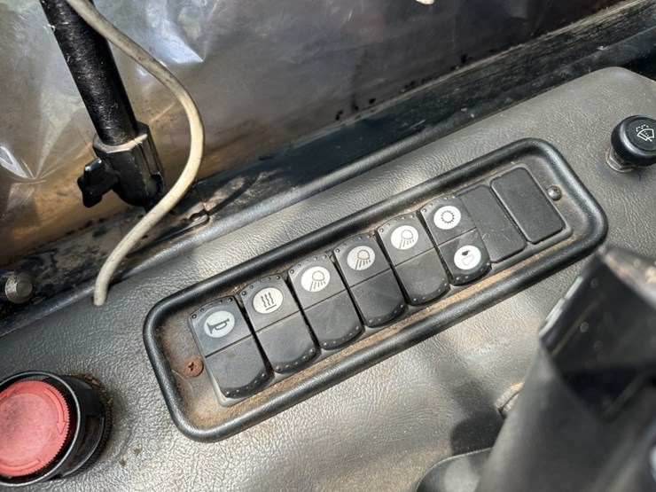 #1850-•-2012-caterpillar-501-hd-processor-image-46