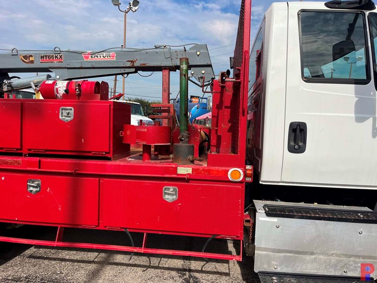 2017-international-durastar-4300-image-2