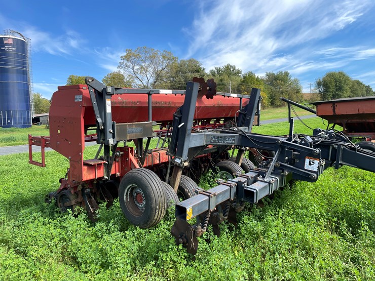 #4455-•-case-5400-soybean-special-grain-drill-image-4