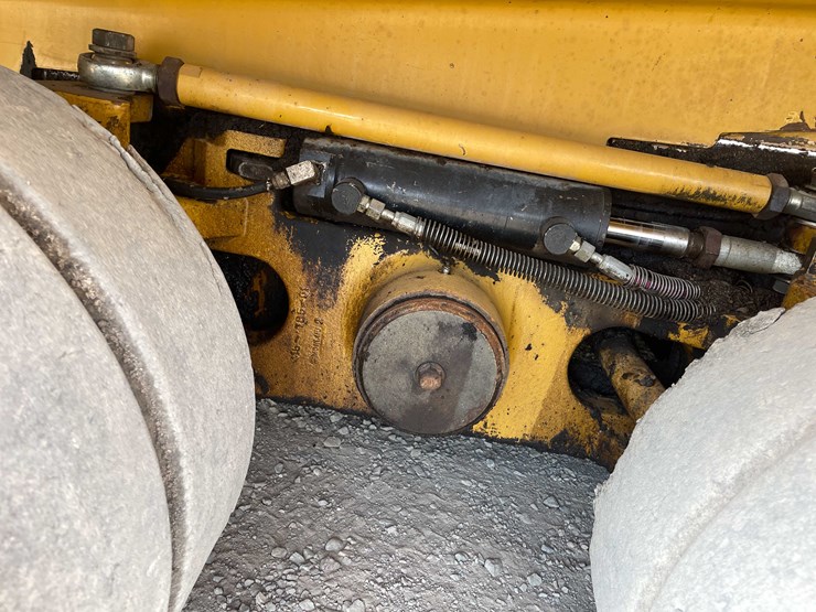 #8612-•-2019-cat-ap100f-asphalt-paver-(aps)-image-133