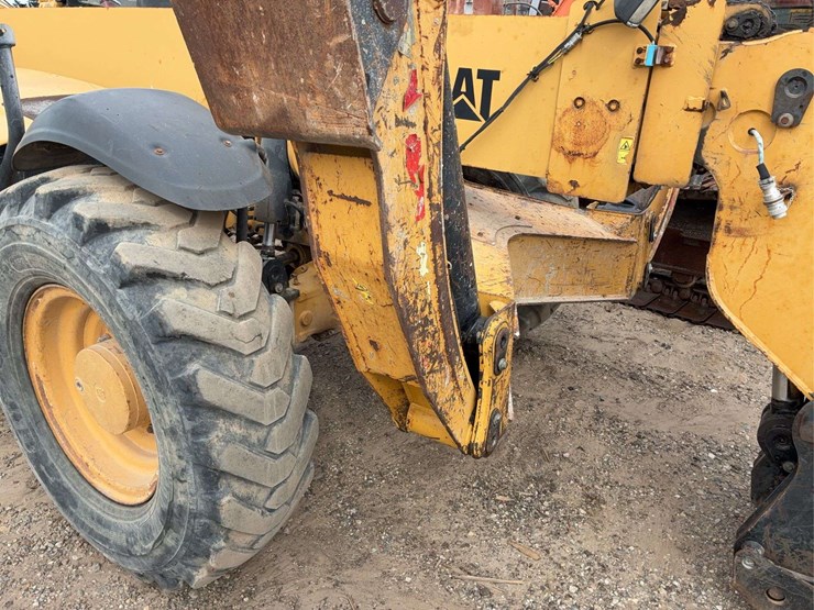 2004-caterpillar-th560b-image-9
