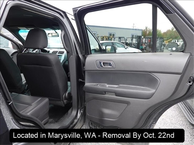 2015-ford-explorer-image-22