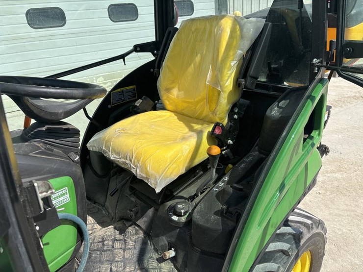 john-deere-1025-image-44