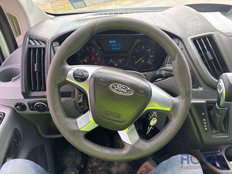 2016-ford-transit-image-9