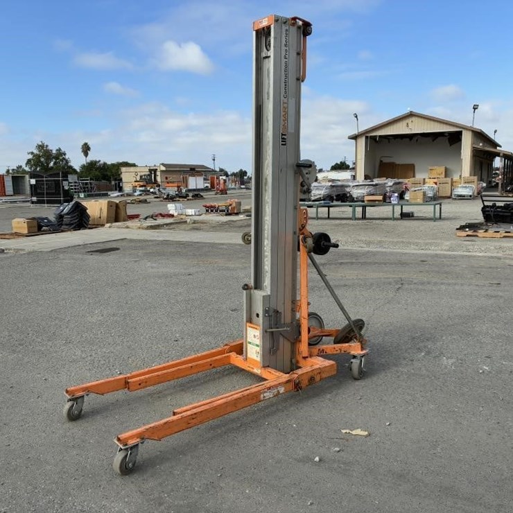 2011 Lift Smart MLC-18 Material Lift
