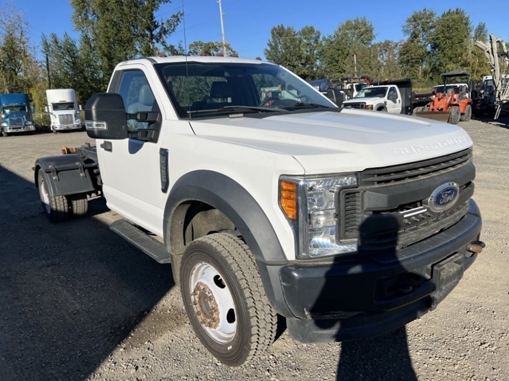 2017-ford-f450-image-2