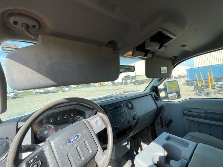 2011-ford-f250-xl-image-51