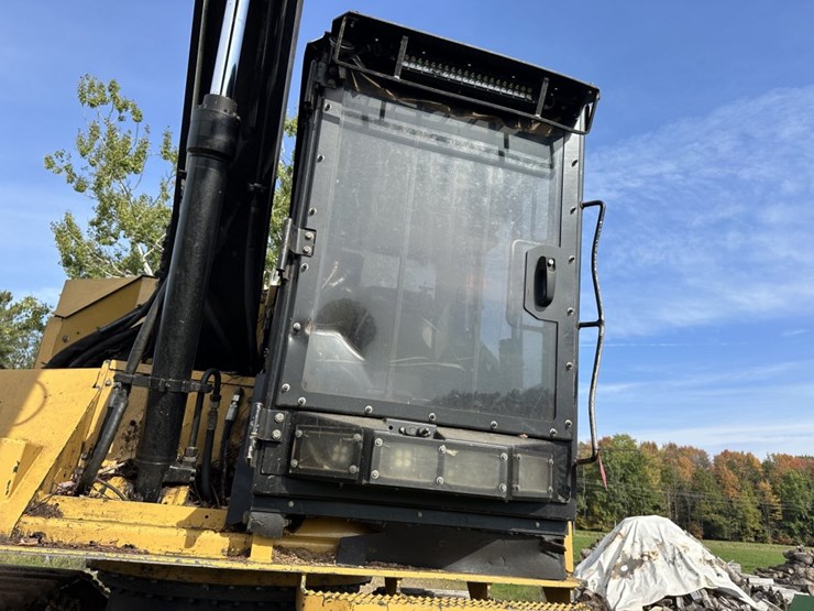 #1850-•-2012-caterpillar-501-hd-processor-image-10