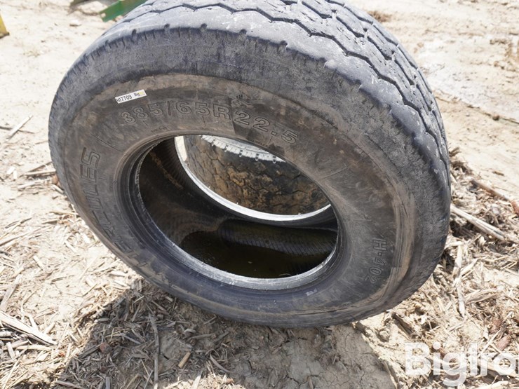 385/65r22.5-tires-image-8