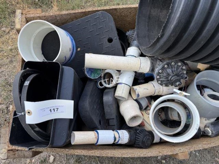 #117-•-box-of-misc.-sprinkler-fittings,-irrigation-items-image-4