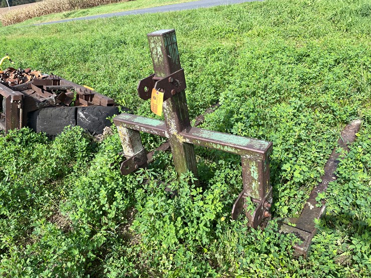 #4448-•-john-deere-large-stack-mover-image-1