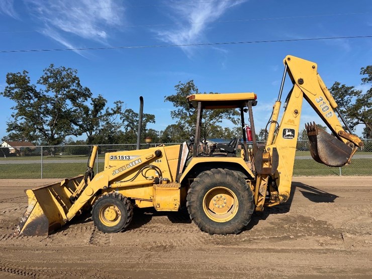 john-deere-310d-image-1