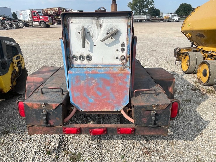 #8619-•-miller-big-40-welder-(aps)-image-7