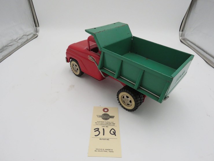 tonka-pressed-steel-dump-truck-image-4