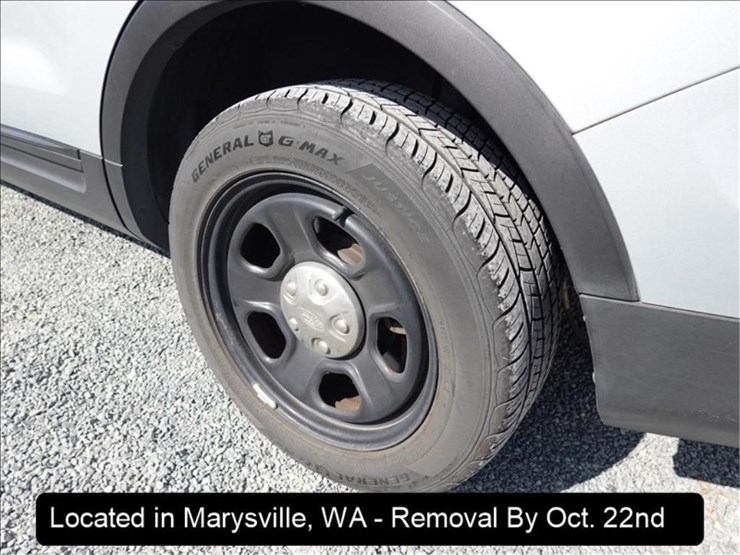 2015-ford-explorer-image-17