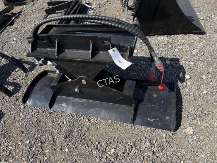 #162-•-mini-skid-steer-bulldozer-image-1