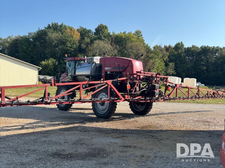 2012-case-ih-patriot-4430-image-4