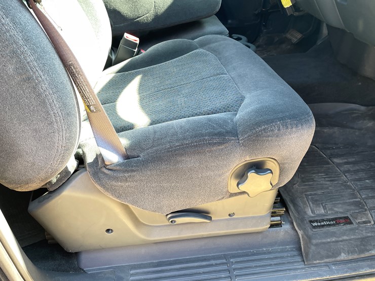 2002-chevrolet-silverado-2500hd-image-55