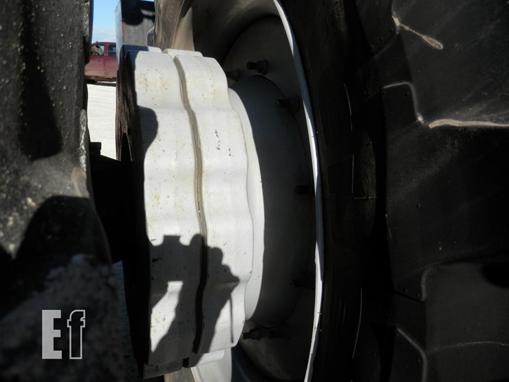 2015-massey-ferguson-8732-image-22