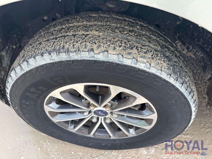 2019-ford-f150-image-27