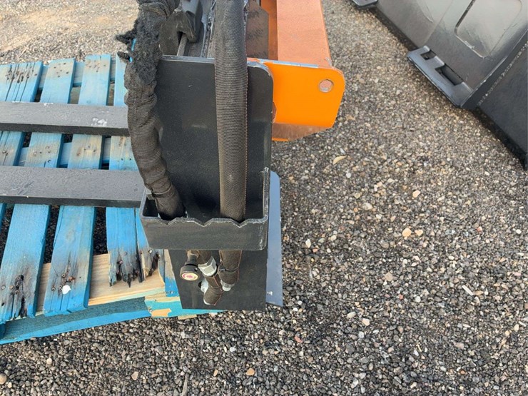 wolverine-adjustable-pallet-fork-image-5