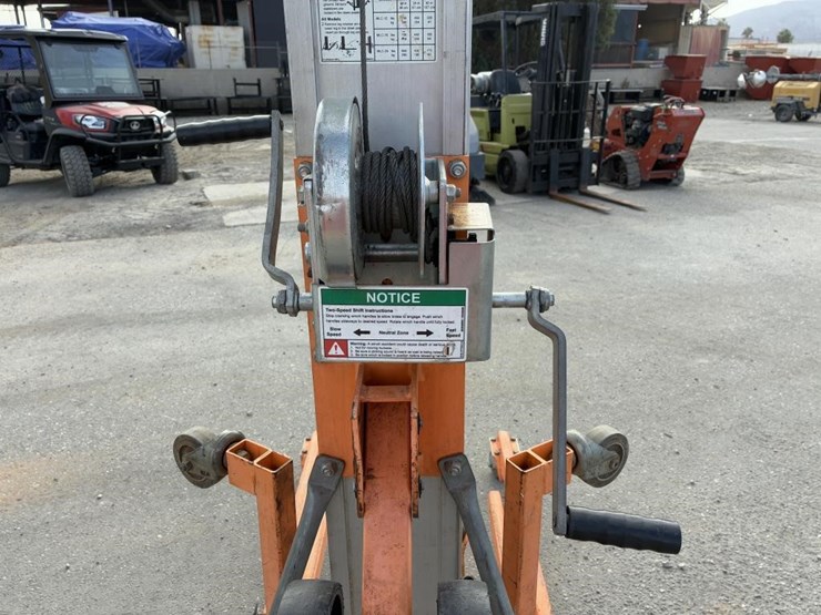 2011-lift-smart-mlc-18-material-lift-image-7