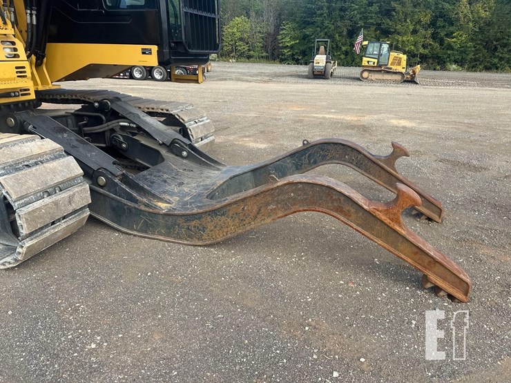 2018-caterpillar-325flcr-image-21