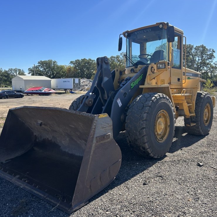 VOLVO L90D