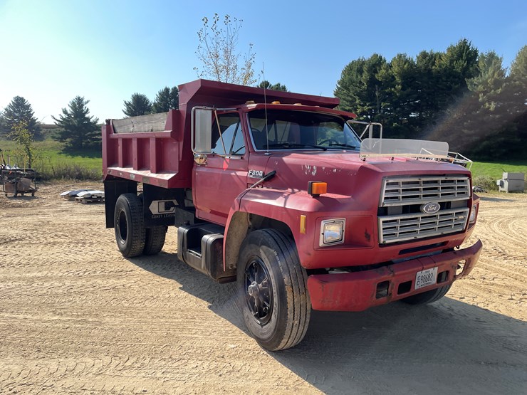 ford-f800-image-3