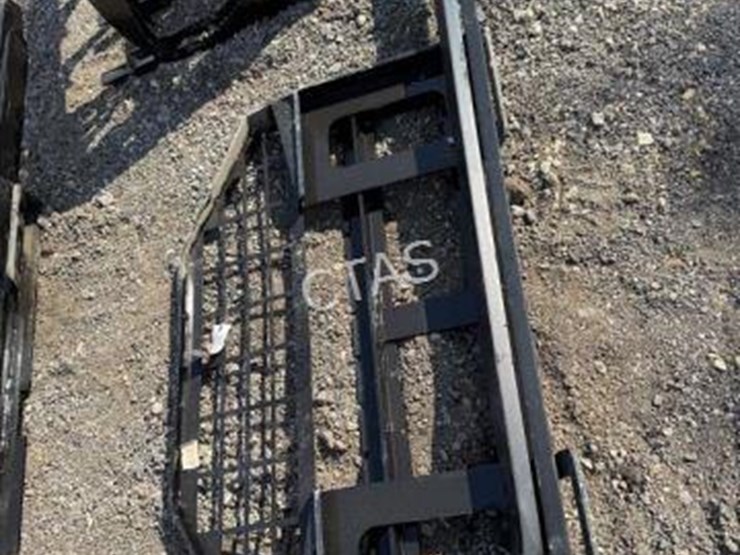 #120-•-skid-steer-fork-attachment-image-1
