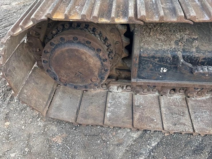 2019-caterpillar-320-image-18