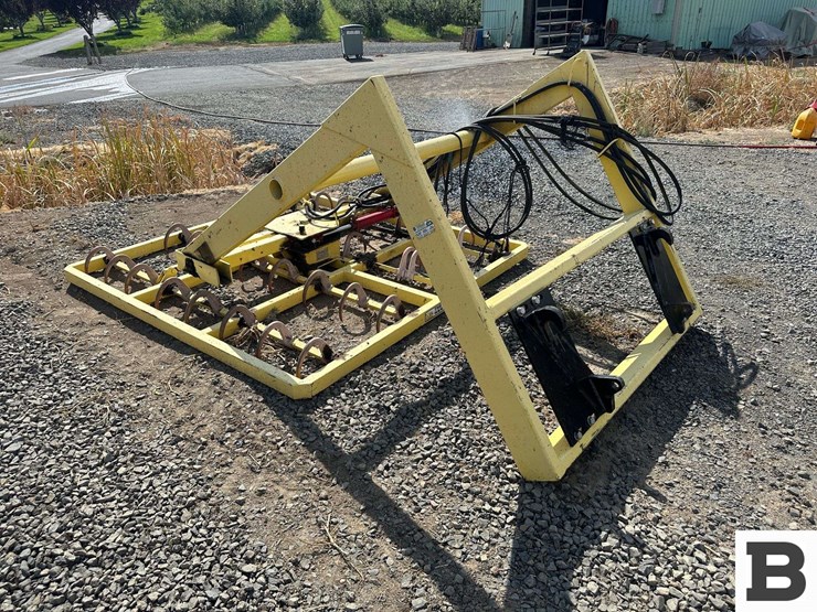 the-bale-handler-tbh10ar-grapple-image-2