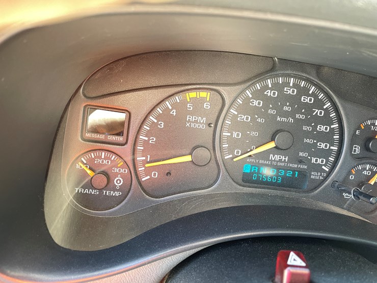 2002-chevrolet-silverado-2500hd-image-83