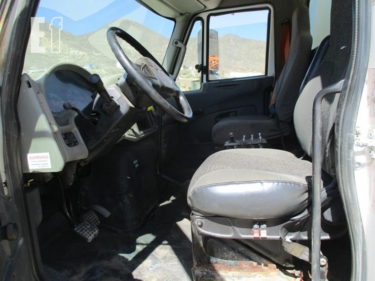 2013-international-durastar-4300-image-7