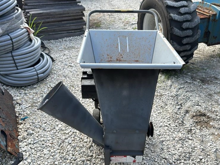 #111-•-craftsman-chipper/shredder-image-3