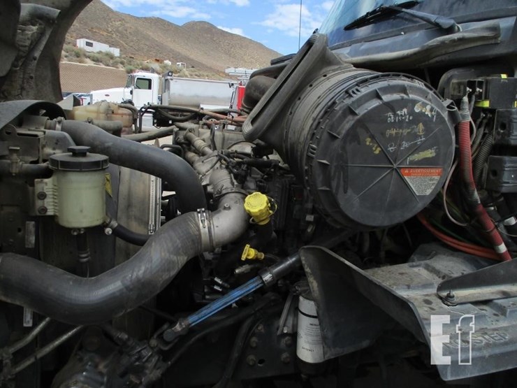 2014-international-prostar-image-6
