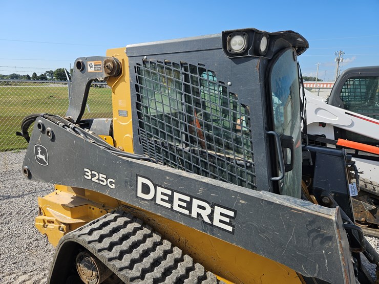 2018-deere-325g-image-13
