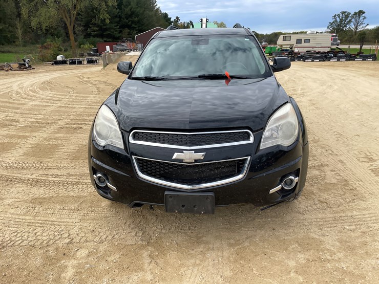 2012-chevrolet-equinox-lt-image-2