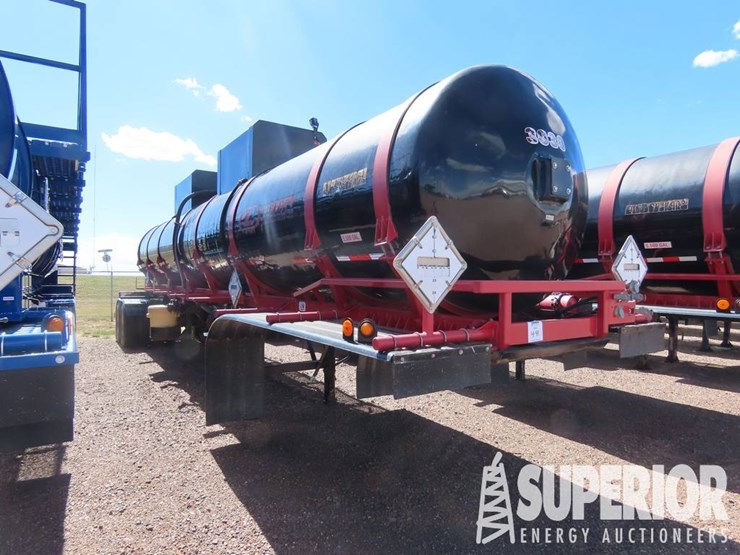 (x)-(4-41)-2014-worley-t/a-5500-gal-acid-transport-image-2