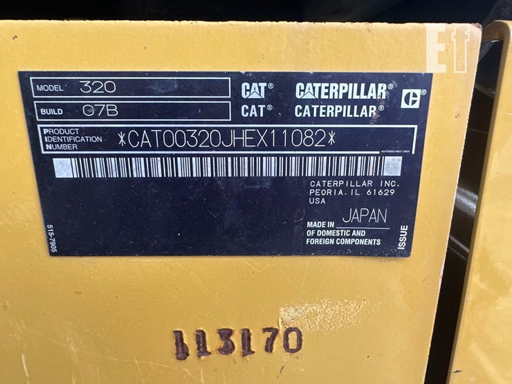 2019-caterpillar-320-image-11