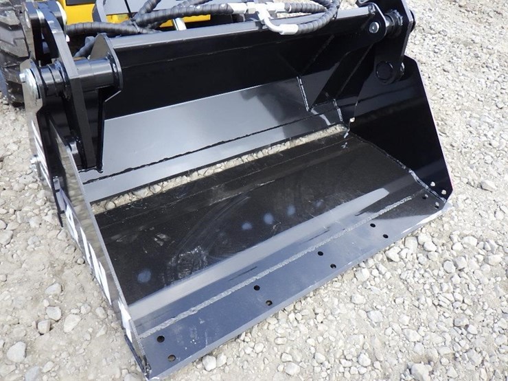 2025-infront-yf480-skid-steer-tracked-loader-image-5
