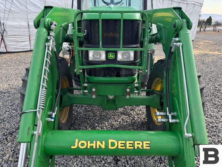 2011-john-deere-6115d-image-15