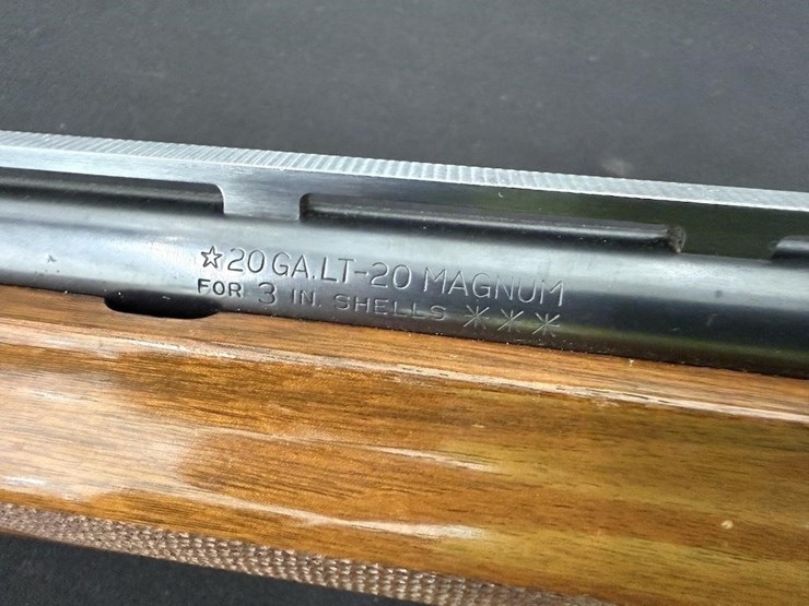 remington-1100-lt-20-gauge-shotgun-image-6
