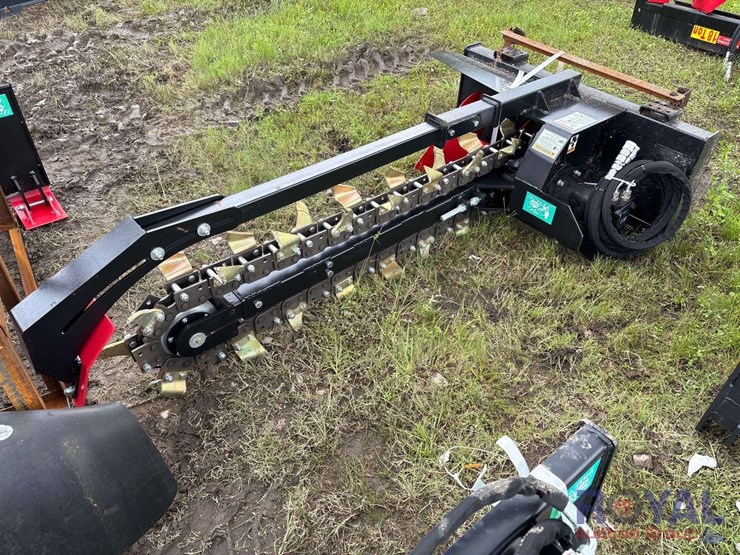 2025-raytree-rmt48-trencher-skid-steer-attachment-image-1