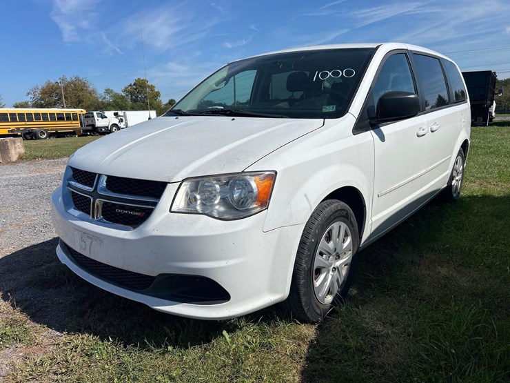 2015-dodge-grand-caravan-image-1